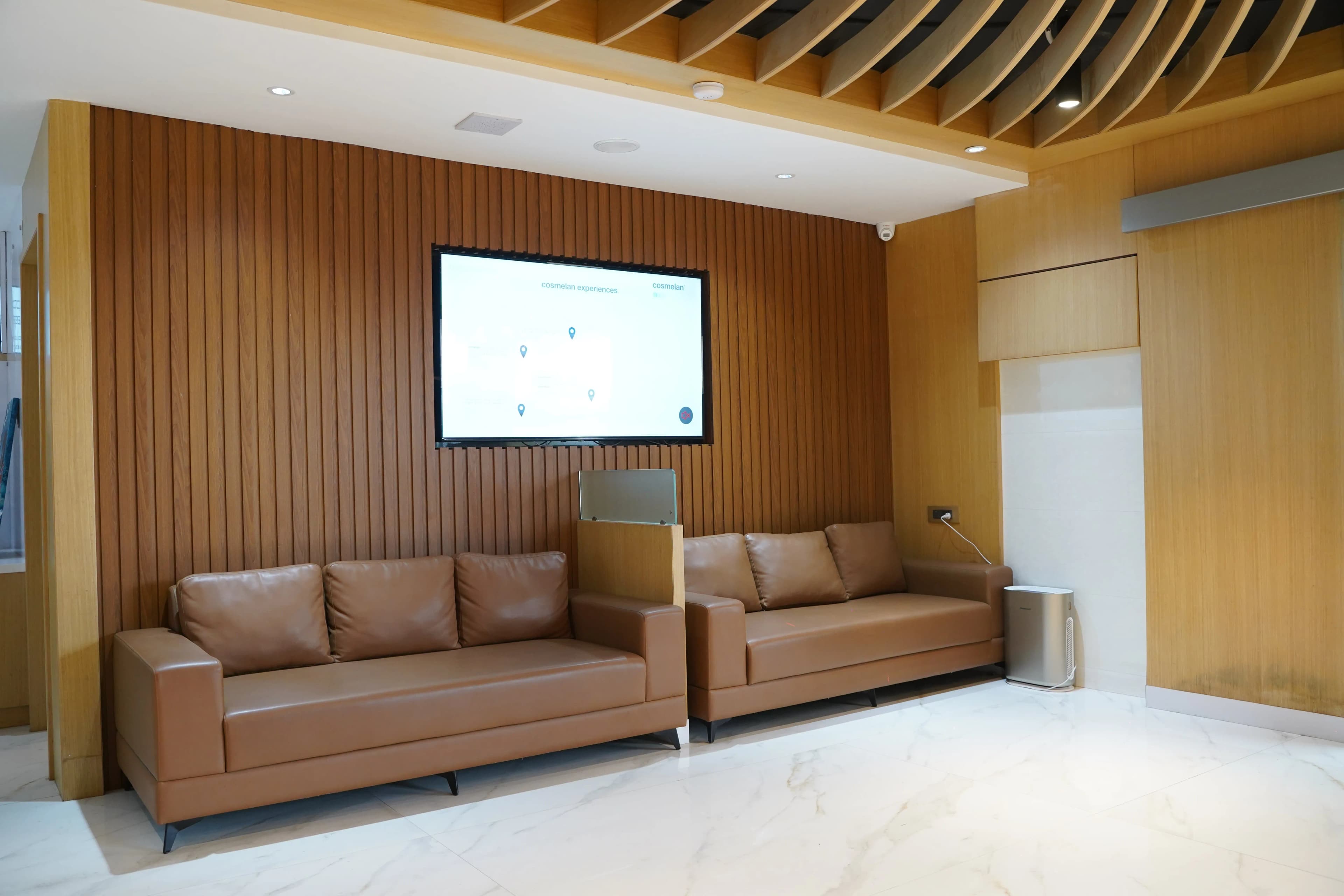 Waiting lounge area equipped with advanced air purifiers